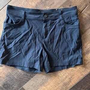 prAna Zion Halle Shorts Women’s Size 12 Navy blue 5” Inseam